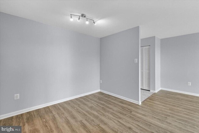 Building Photo - 5300 Holmes Run Pkwy