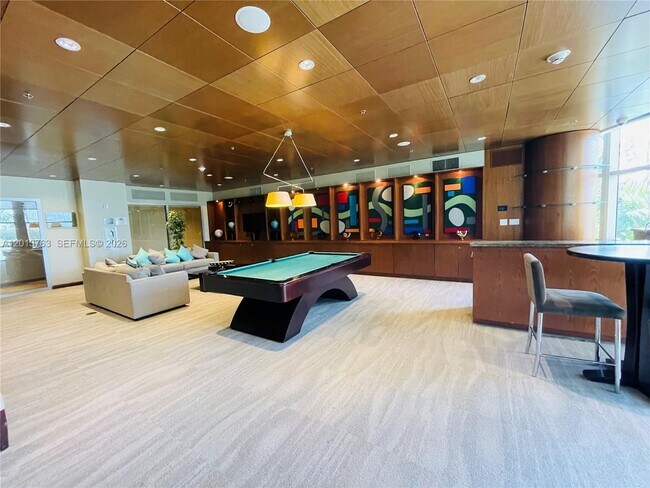 Building Photo - 2681 N Flamingo Rd