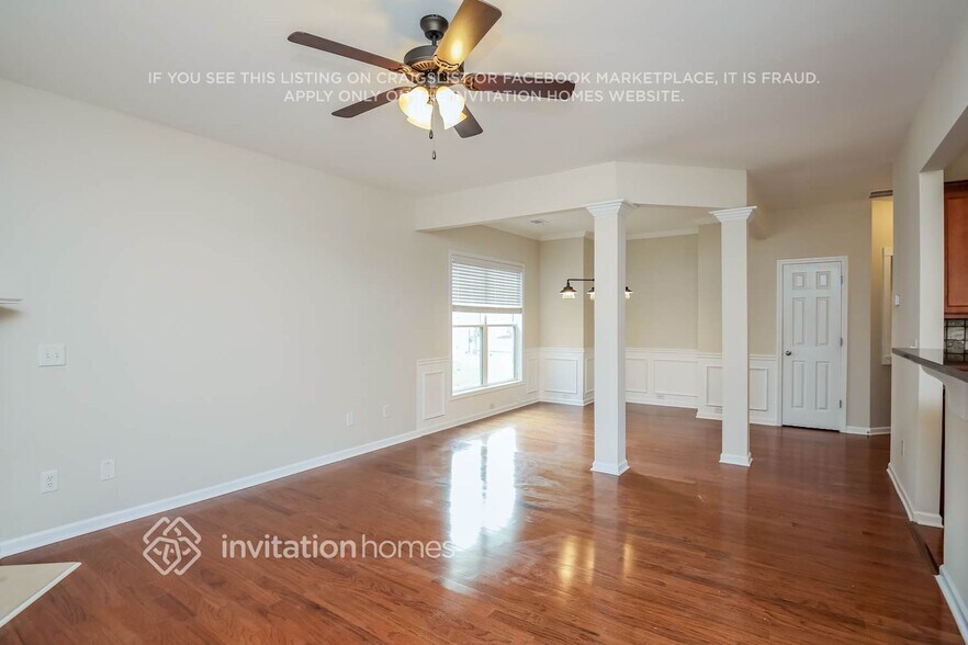 Building Photo - 5620 Crestwick Wy