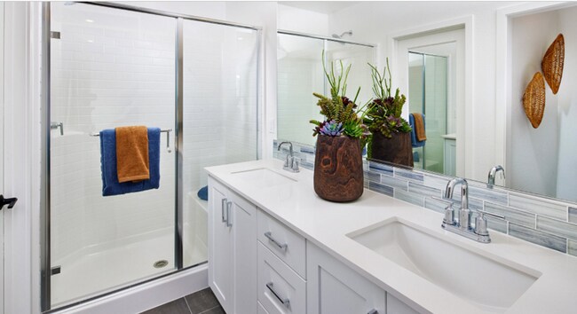 Building Photo - Large new home in desirable South Bay Epoc...