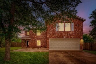 Building Photo - 928 Justeford Dr