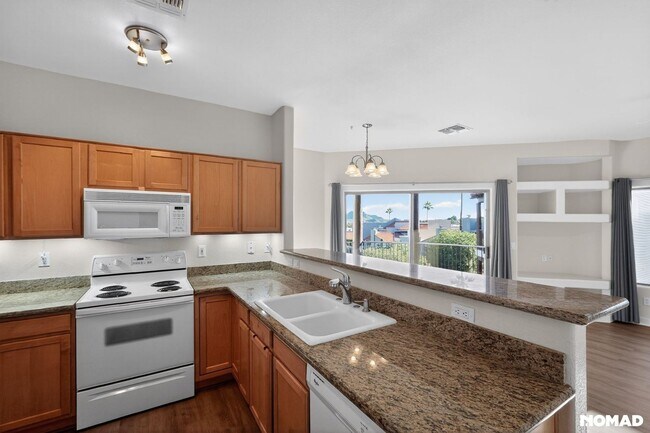 Building Photo - 16616 E Gunsight Dr