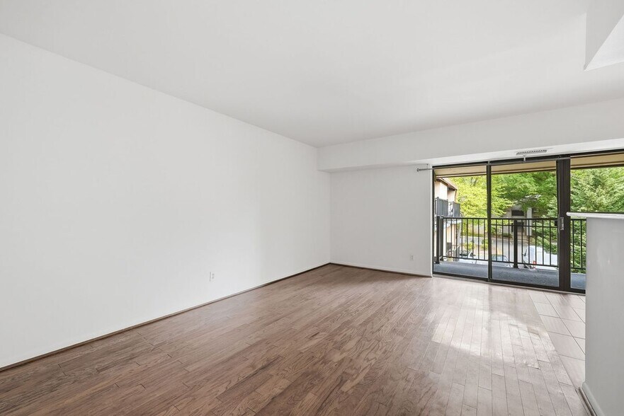 Building Photo - 2255 Castle Rock Square