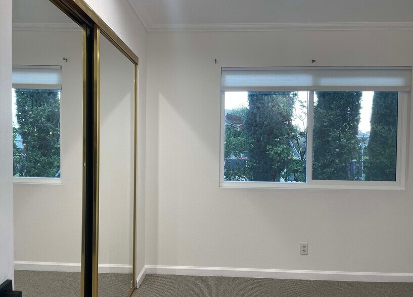 Building Photo - 25660 Allen Way