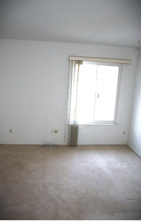 Building Photo - 30831 Hunters Dr