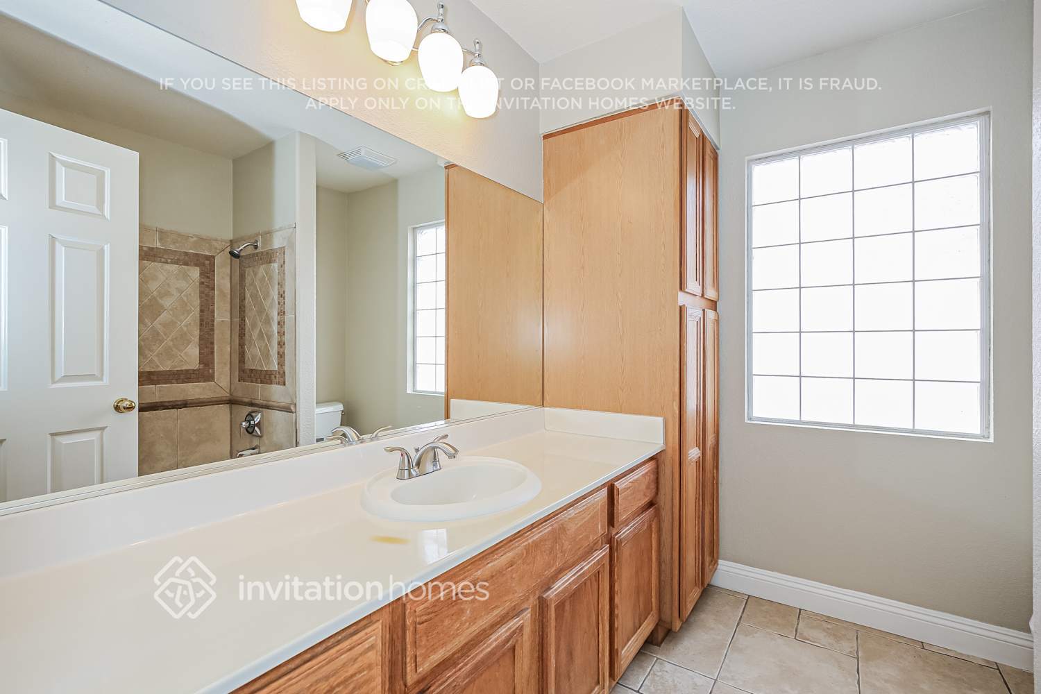 Building Photo - 9348 Deer Lodge Ln