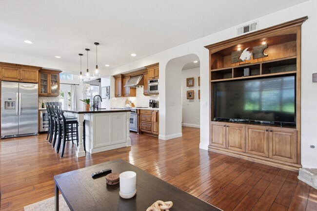 Building Photo - 1317 Gull Ct