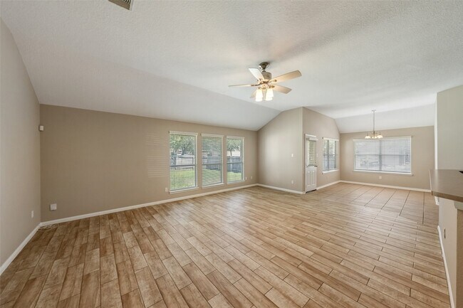 Building Photo - 30627 N Sulphur Creek Dr