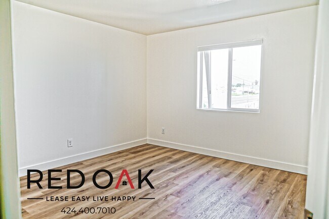 Building Photo - 505 E Rialto Ave