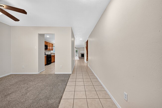Building Photo - 11739 Edenstone Dr