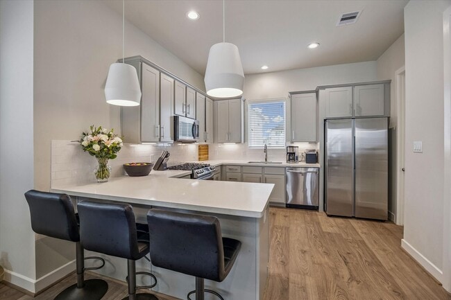 Building Photo - 803 Sienna Palm Ln