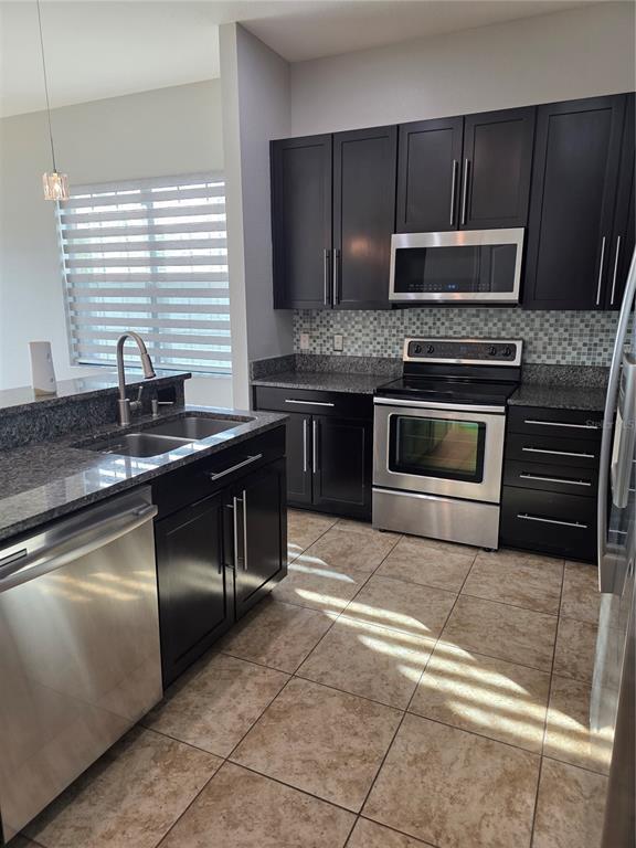 Building Photo - 10737 Willow Ridge Loop