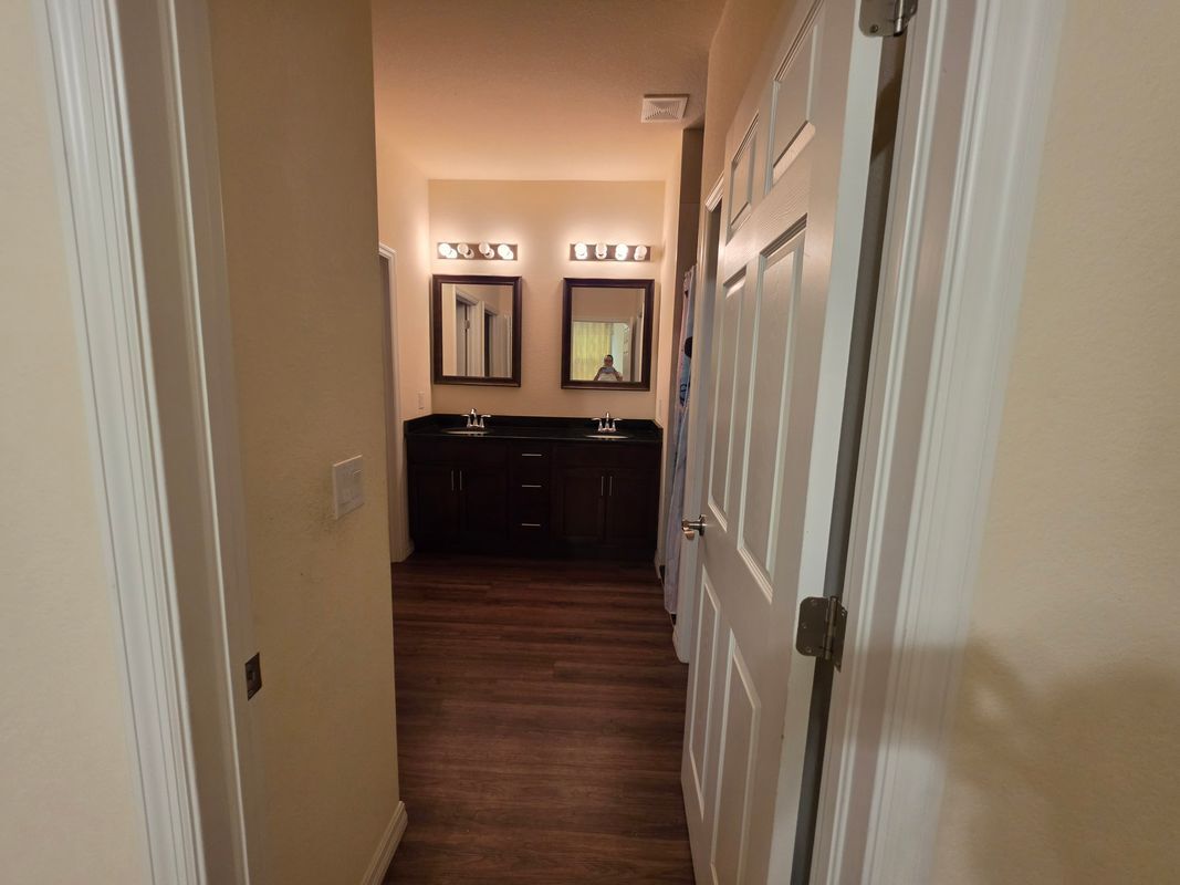 Building Photo - 6004 Pecan Cir