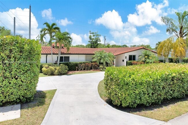 Building Photo - 7700 SW 139th Ter