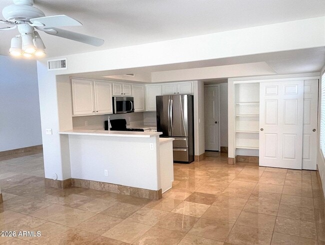 Building Photo - 4034 E Anderson Dr