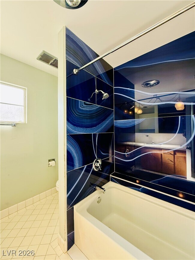 Building Photo - 1208 Buehler Dr