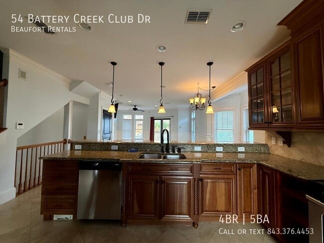 Building Photo - 54 Battery Crk Clb Dr