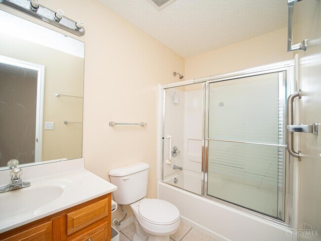 Building Photo - 2515 Ravine St