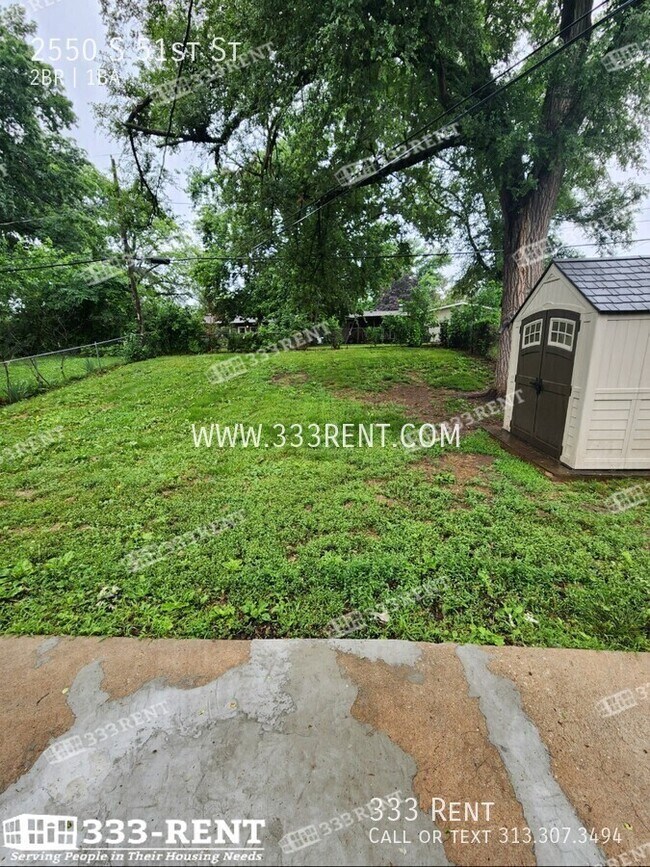 Building Photo - 2550 S 51st St