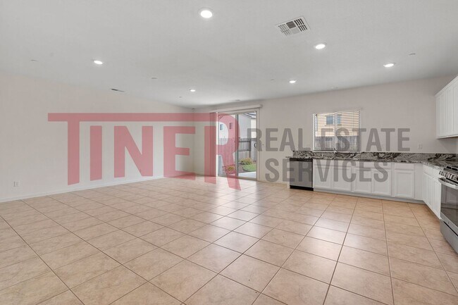 Building Photo - 8288 Schellhous Dr