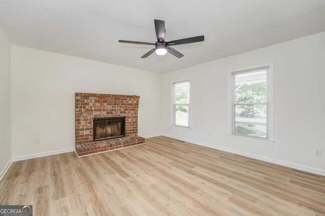 Building Photo - 133 Bishop Rd NW