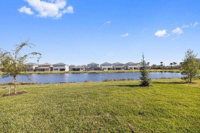 Building Photo - Luxurious gated community 5-Bedroom Rental...