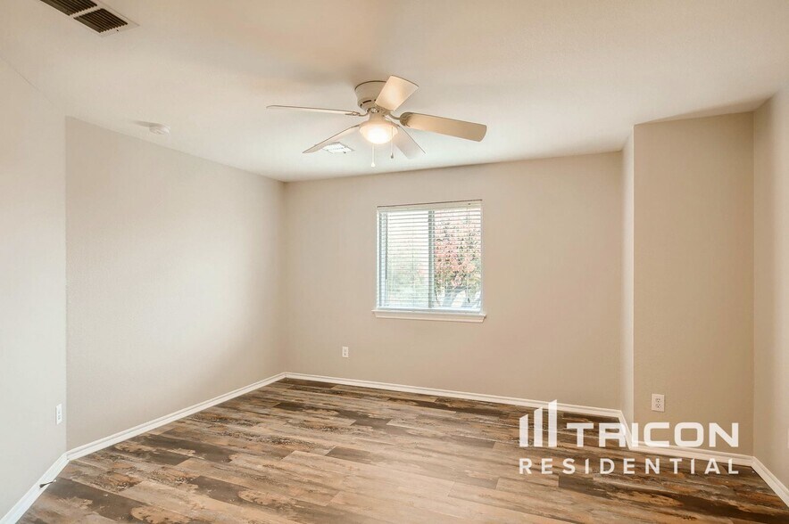 Building Photo - 2808 High Pointe Blvd