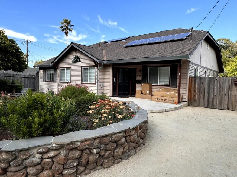 Building Photo - 292 Bell Ln