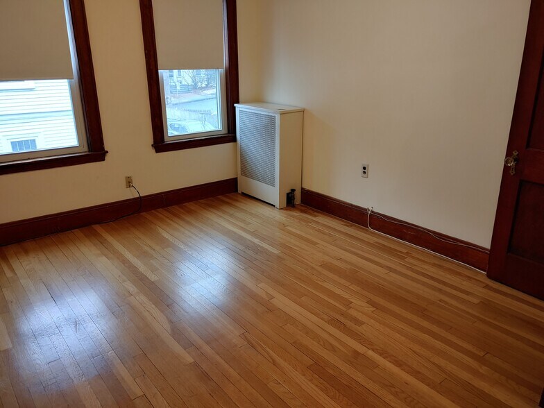 Building Photo - 240 Tremont St