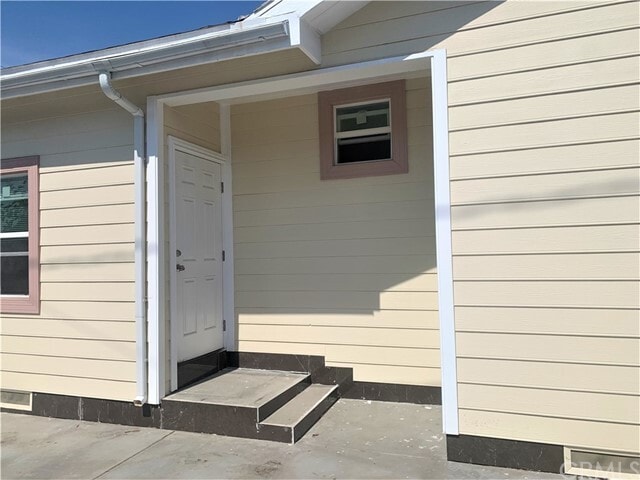 Primary Photo - 1005 E Broadway