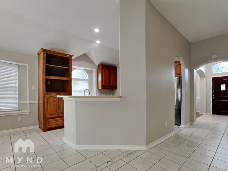 Building Photo - 22902 Creekside Gate Ct