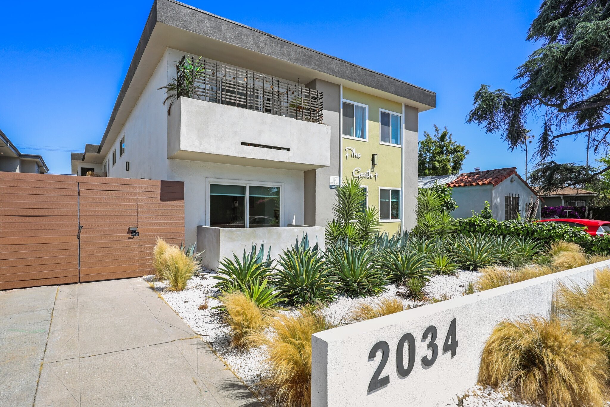 Building Photo - 2034 S Garth Ave