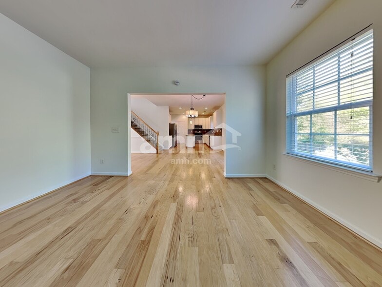 Building Photo - 12216 Palomar Dr