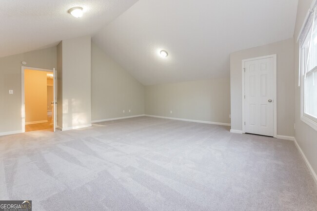 Building Photo - 325 Derby Dr