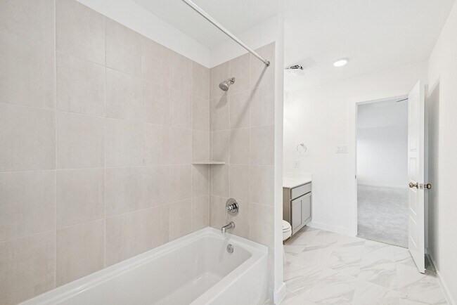 Building Photo - 5847 Sunrise Btm Ln