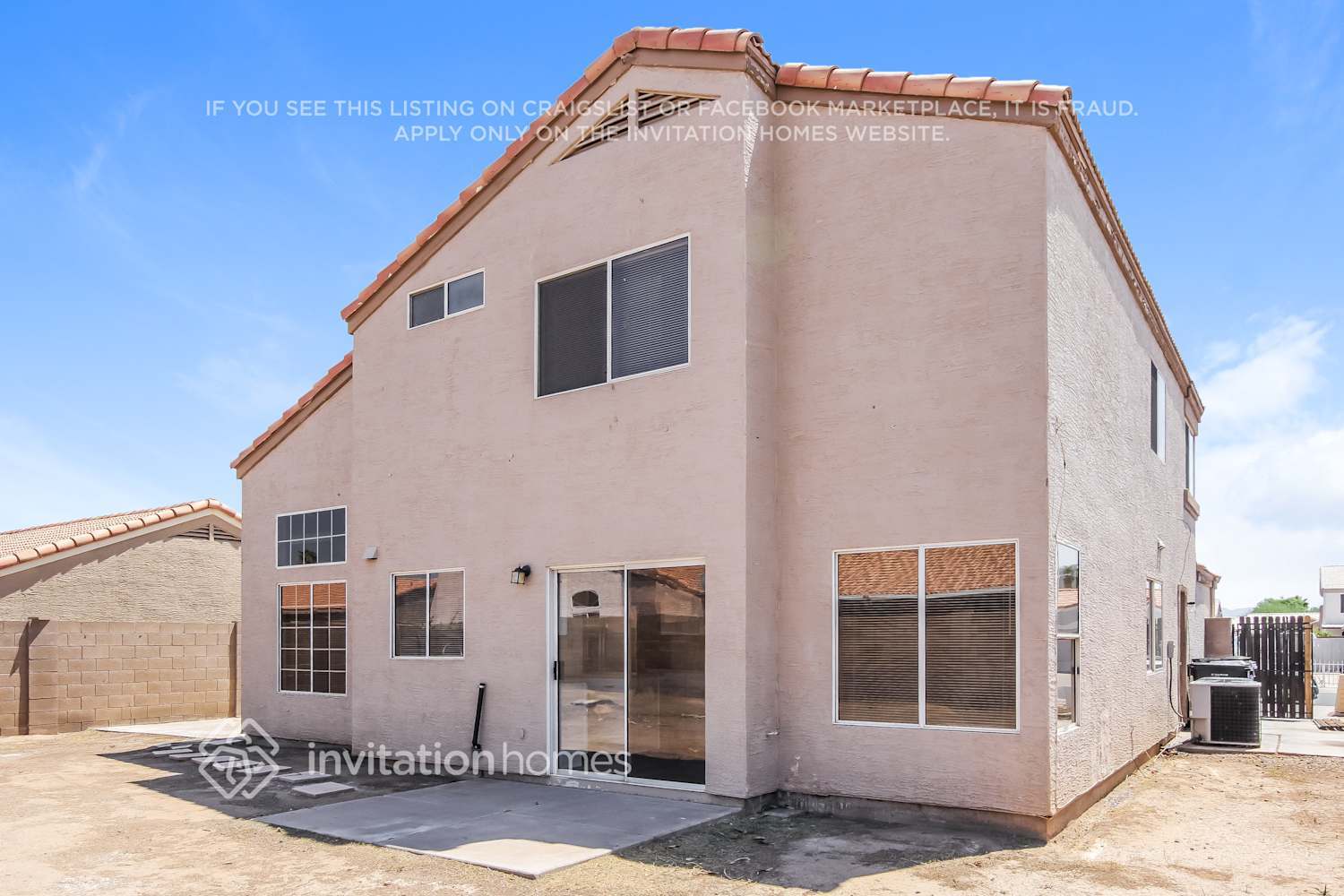 Building Photo - 8526 W Cambridge Ave