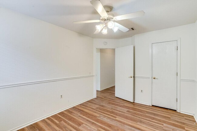 Building Photo - 1505 Strickland Dr