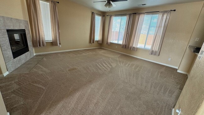 Building Photo - AVAILABLE! OPEN HOUSE Saturday 2/21/26 at 4:30 pm