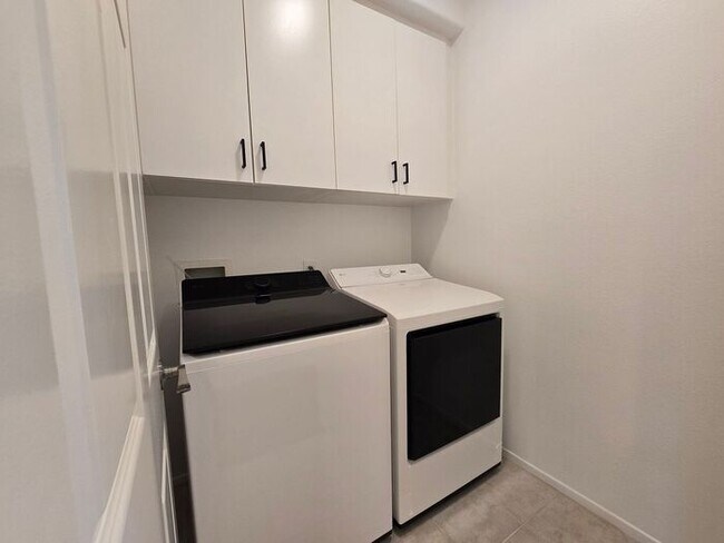 Building Photo - Incredible Home with Spectacular Views in La Jolla