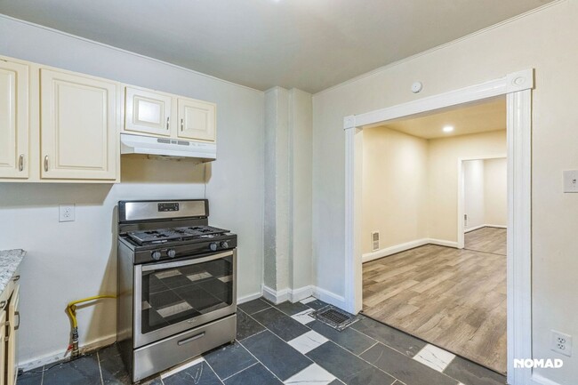 Building Photo - Charming 3BR Townhome in Baltimore