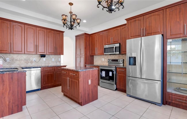 Building Photo - 17994 NW 87th Pl