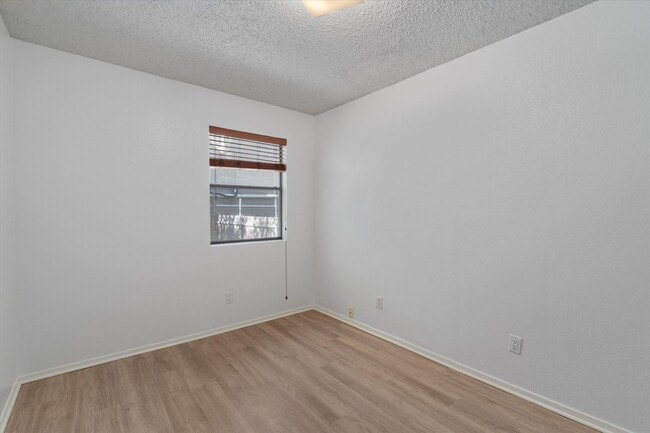 Building Photo - 3610 Fleetwood Dr