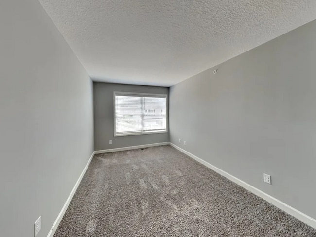 Building Photo - 1217 Upper 142nd St E