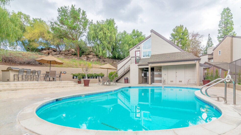 Canyon Crest Views Apartments 5253 El Cerrito Dr Riverside CA 92507