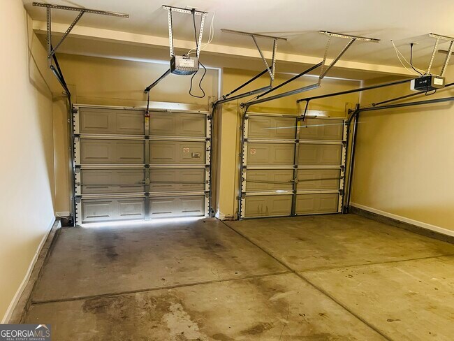 Building Photo - 39 Tahoe Dr