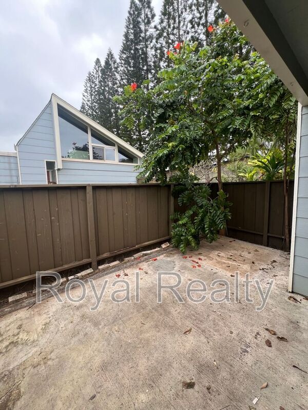 Building Photo - 94-433-433 Lanikuhana Pl