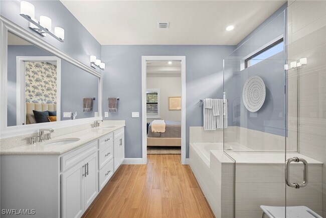 Building Photo - 9774 Everglades Dr