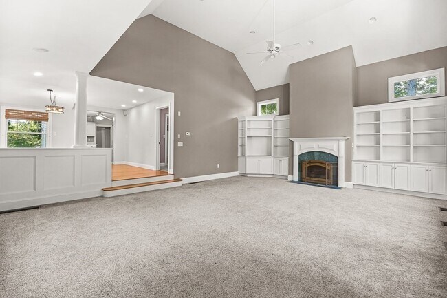 Building Photo - 20 Donizetti St