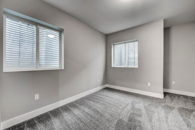 Basement Bedroom - 2924 S Delaware St