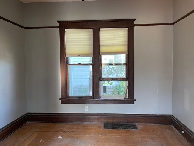 Building Photo - 314 Otter Ave